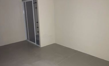 En alquiler, departamento Portete y la 12ava.