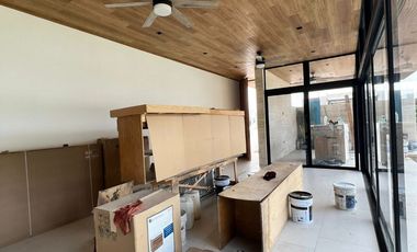 CASA MINIMALISTA EN LOMAS DE COCOYOC LISTA PARA ESTRENAR