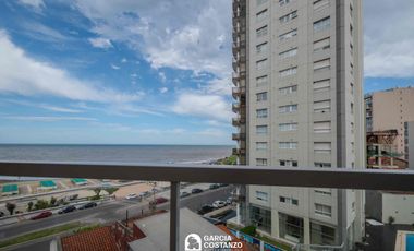 Venta de Piso de Categoría en La Perla con Vista al Mar!