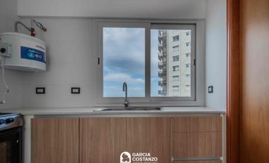 Venta de Piso de Categoría en La Perla con Vista al Mar!