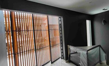 Villa Baru Dalung Dekat Padonan Badung Bali