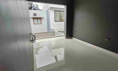 Villa Baru Dalung Dekat Padonan Badung Bali