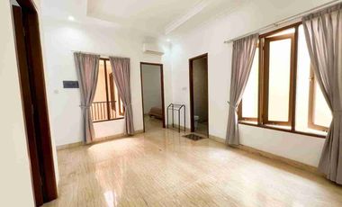 Rumah Townhouse Lux Duren Tiga