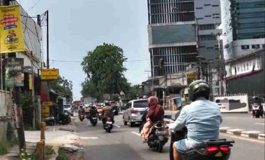 DISEWAKAN RUKO STRATEGIS COCOK UNTUK KANTOR PINGGIR JALAN RAYA BOGOR