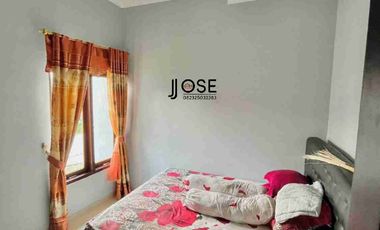 Rumah Mewah 2 lt BONUS FURNISH dekat Manahan Solo KOTA