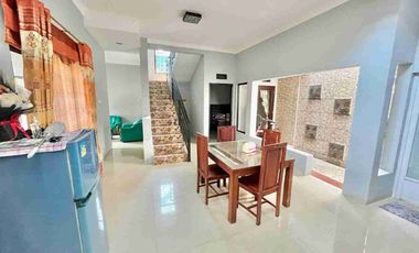 Rumah Mewah 2 lt BONUS FURNISH dekat Manahan Solo KOTA