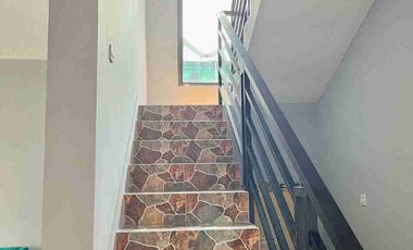 Rumah Mewah 2 lt BONUS FURNISH dekat Manahan Solo KOTA