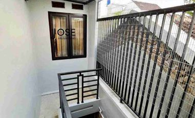 Rumah Mewah 2 lt BONUS FURNISH dekat Manahan Solo KOTA