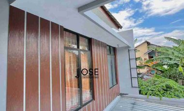 Rumah Mewah 2 lt BONUS FURNISH dekat Manahan Solo KOTA
