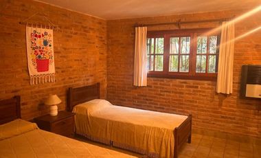 Casa en venta 5 ambientes, Pinamar, Costa Atlántica.