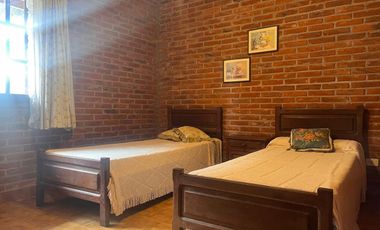 Casa en venta 5 ambientes, Pinamar, Costa Atlántica.