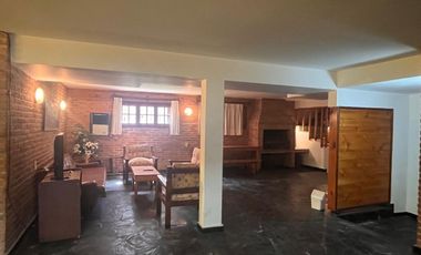 Casa en venta 5 ambientes, Pinamar, Costa Atlántica.