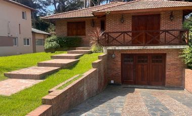 Casa en venta 5 ambientes, Pinamar, Costa Atlántica.