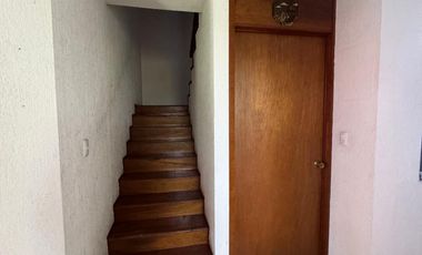 JARDINES DEL SUR  AMPLÍA Y FUNCIONAL CASA