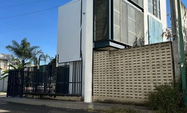 Casa de Tres Niveles cerca del Auditorio Telmex