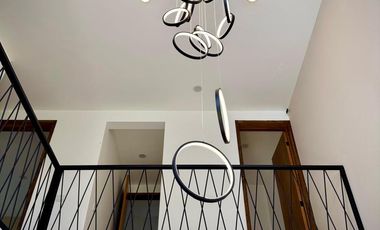 VENTA “CASA JADE” – SAN SEBASTIÁN TUTLA, OAXACA 📍 ✨ Descubre la armonía perfecta entre diseño, confort y ubicación.