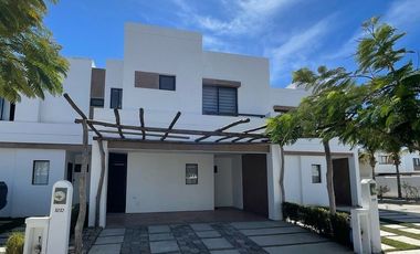 Casa en Renta Palmilla Residencial