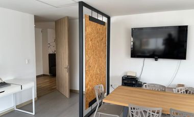 Oficina en Venta en Los Alpes en unidad cerrada