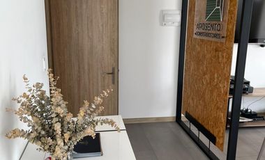 Oficina en Venta en Los Alpes en unidad cerrada