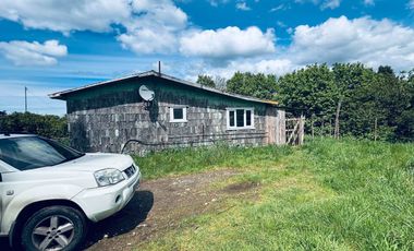 Casa de campo ubicada en Chinquihue km 8 - tres dormitorios.