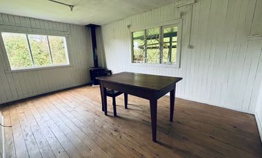 Casa de campo ubicada en Chinquihue km 8 - tres dormitorios.