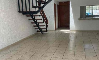 renta casa villa universitaria