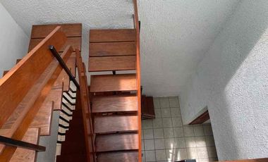 renta casa villa universitaria