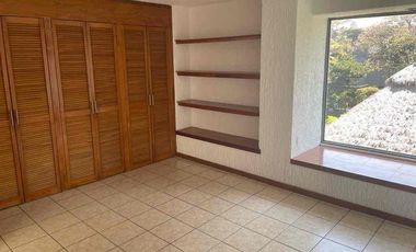 renta casa villa universitaria