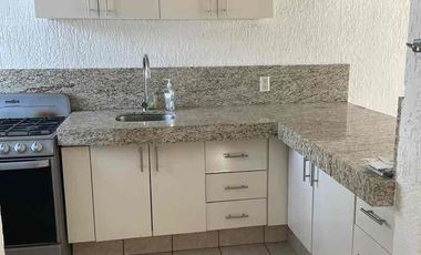 renta casa villa universitaria