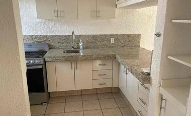 renta casa villa universitaria