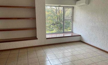 renta casa villa universitaria