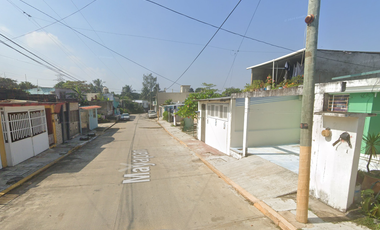 CASA ADJUDICADA EN MAYAPAN, FRACCIONAMIENTO JARDINES DE CALIFORNIA, COATZACOALCOS, VERACRUZ