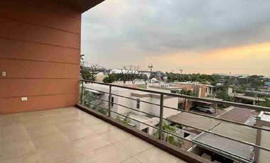 Departamento Amplio de Venta en Torres del Río