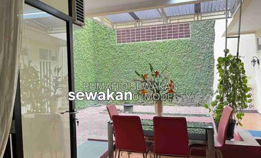 DISEWAKAN RUMAH SIAP HUNI DAERAH BINTARO JAKARTA SELATAN