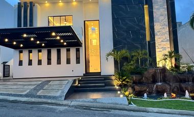 RESIDENCIA EN VENTA LISTA PARA ESTRENAR