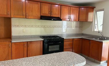 SE RENTA CASA RINCONADA MAGNOLIAS $13,500.00 ZONA CUCEA AUDITORIO TELMEX