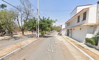 Casa En Venta En Avenida Bugambilias Brisas de Cuautla Cuautla Morelos