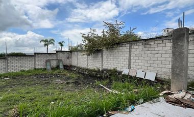 CASA CON GRAN JARDIN, EN UN NIVEL