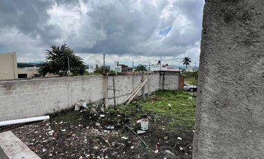 CASA CON GRAN JARDIN, EN UN NIVEL