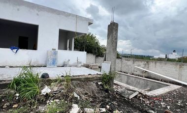 CASA CON GRAN JARDIN, EN UN NIVEL