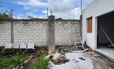 CASA CON GRAN JARDIN, EN UN NIVEL