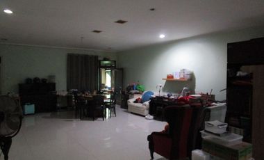 Dijual Cepat dan Murah Rumah di Tengah Kota Subarabya Lokasi Strategis