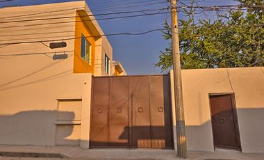 CASA NUEVAS EN VENTA, EN  PRIVADA CON UBICACION, CERCA DE GALERIAS, FORUM Y AVERANDA.