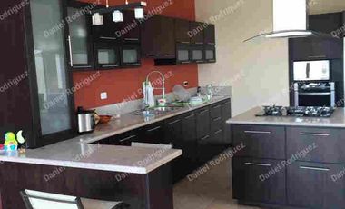 Casa amplia de venta en Ricaurte Cuenca a pocas cuadras del Colegio Catalinas espacios amplios OPORTUNIDAD