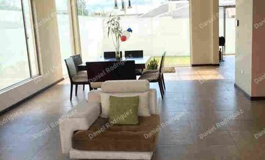 Casa amplia de venta en Ricaurte Cuenca a pocas cuadras del Colegio Catalinas espacios amplios OPORTUNIDAD