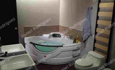 Casa amplia de venta en Ricaurte Cuenca a pocas cuadras del Colegio Catalinas espacios amplios OPORTUNIDAD