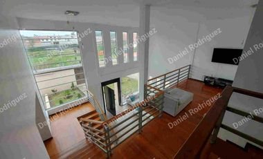 Casa amplia de venta en Ricaurte Cuenca a pocas cuadras del Colegio Catalinas espacios amplios OPORTUNIDAD