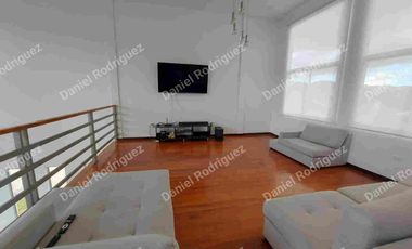 Casa amplia de venta en Ricaurte Cuenca a pocas cuadras del Colegio Catalinas espacios amplios OPORTUNIDAD