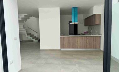 CASA EN RENTA EN TOLUCA CON CASA CLUB