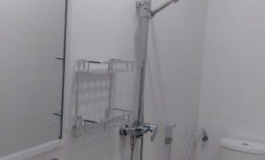 Jual Rumah Kosan Di samping Gerbang Universitas Trunojoyo Bangkalan Madura Kondisi Full Penyiwa 20Kamar Tidur Dan 20 Kamar Mandi Dalam Semua